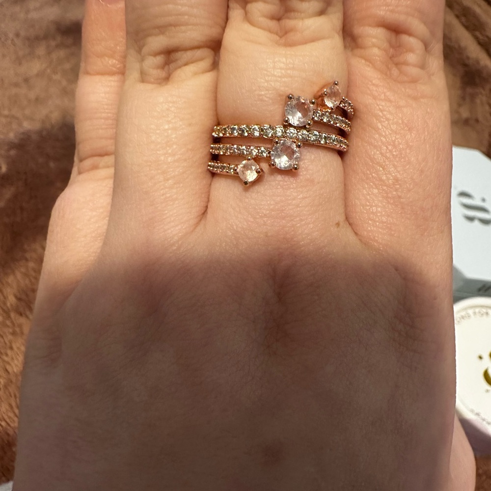 Chic Gold and Silver Women's Ring with Sparkling Accents